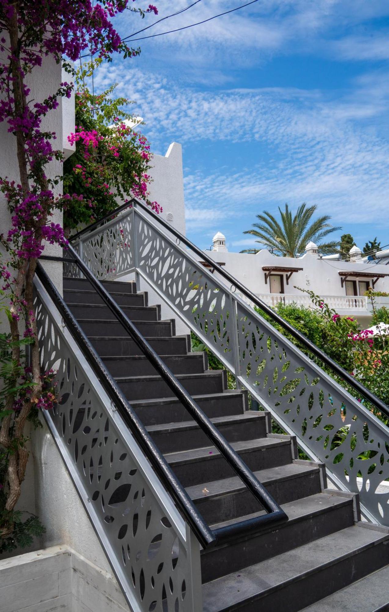 Manuela Hotel Bitez Exterior foto