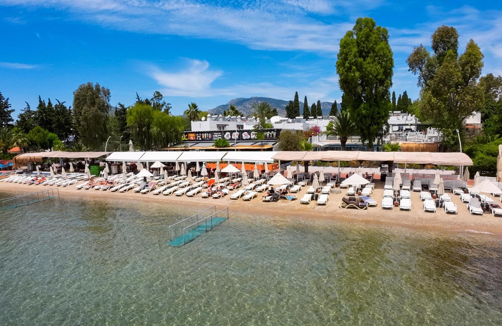 Manuela Hotel Bitez Exterior foto